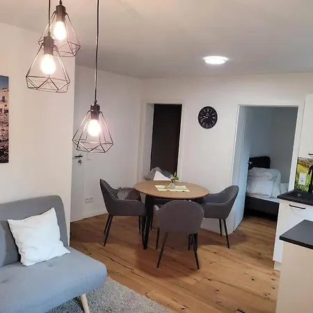 Neues 2 Schmuckstück Apartment